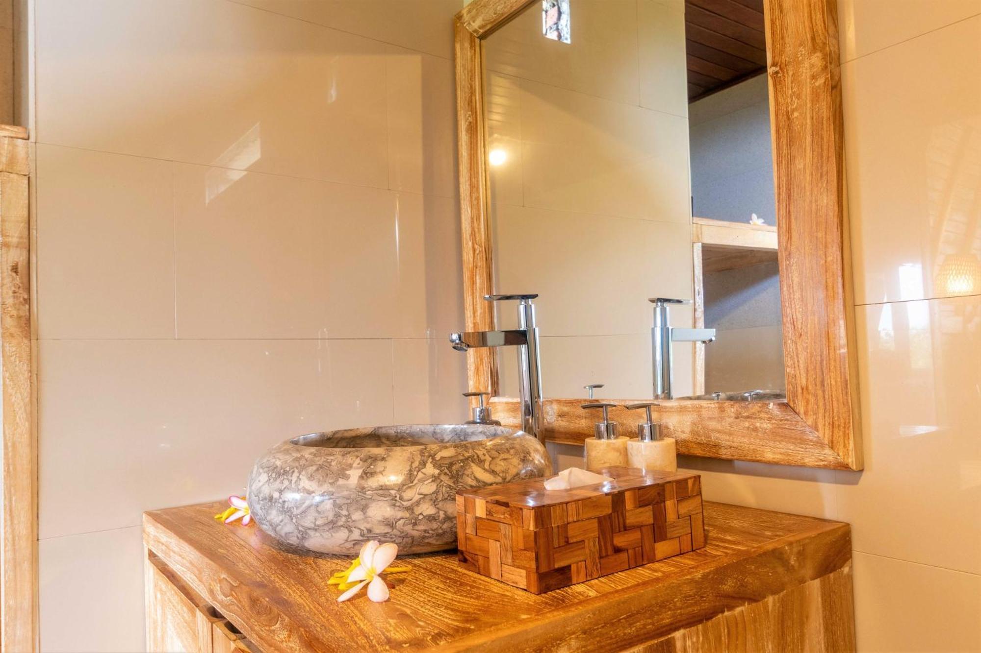 Alamgangga Villas Tirta Gangga 까랑아섬 객실 사진