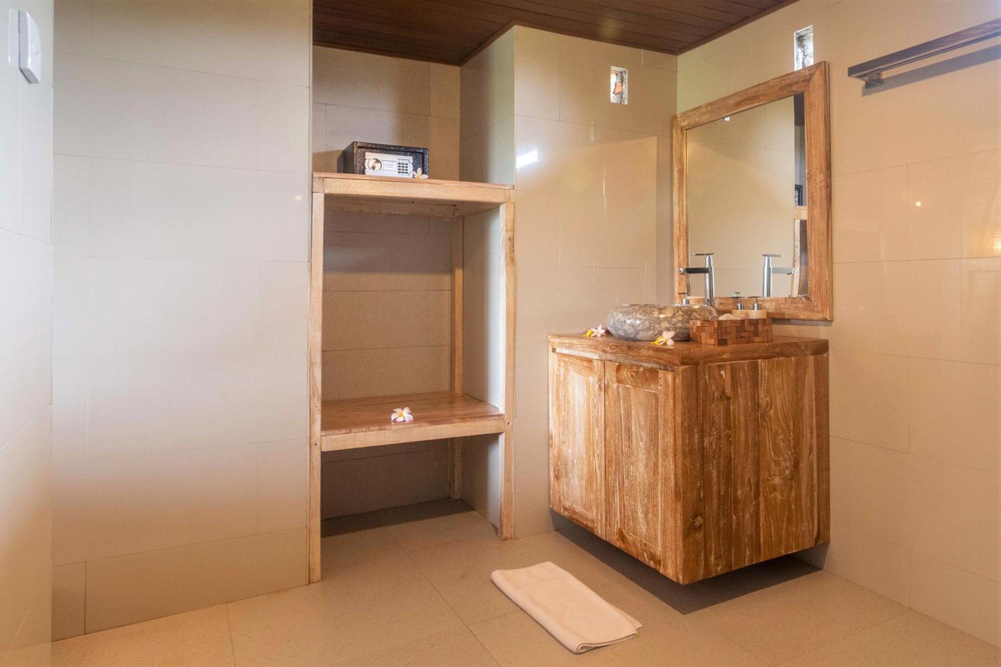 Alamgangga Villas Tirta Gangga 까랑아섬 객실 사진